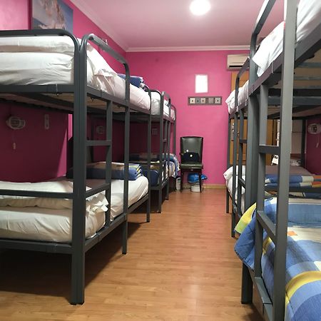 마드리드 Rc 미구엘 앙헬 호스텔 외부 사진 Hostel in Madrid, Spain