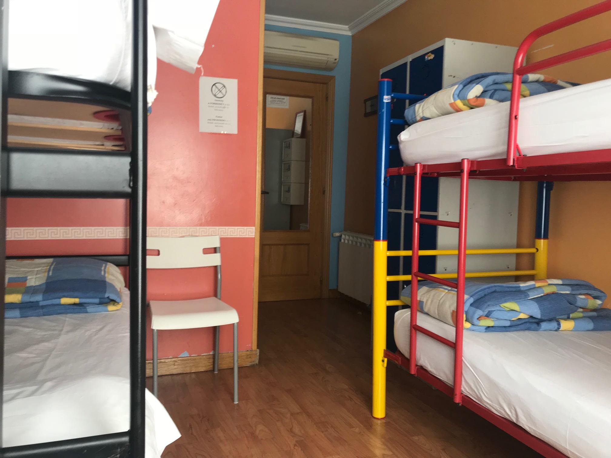 마드리드 Rc 미구엘 앙헬 호스텔 외부 사진 Hostel in Madrid, Spain
