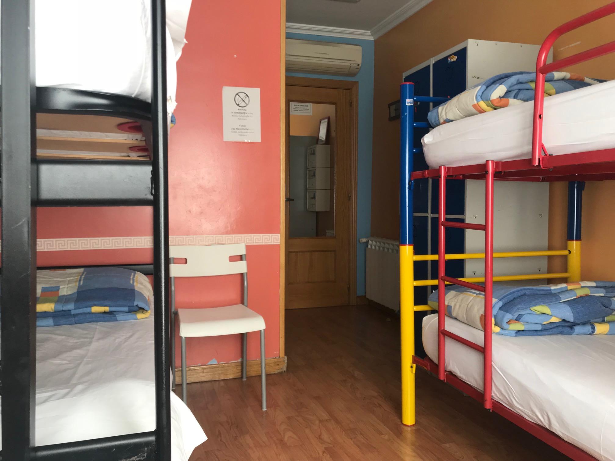 마드리드 Rc 미구엘 앙헬 호스텔 외부 사진 Hostel in Madrid, Spain